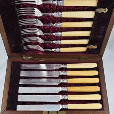 BOXED SET KNIVES & FORKS STERLING SILVER COLLARS