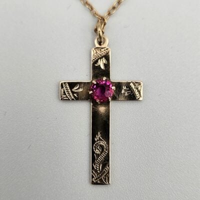 9ct GOLD LINED SILVER CROSS AND CHAIN PENDANT