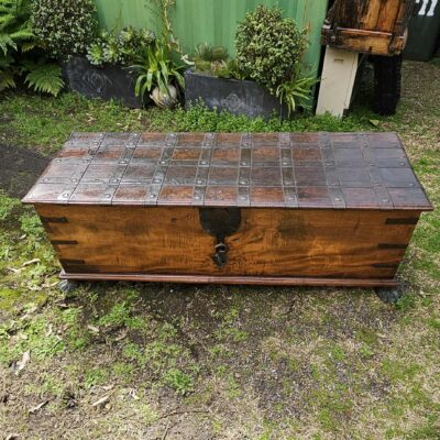 RUSTIC STORAGE BOX COFFEE TABLE