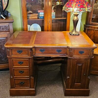 MAHOGANY TWIN PEDESTAL COMPACT OFFICE DESK