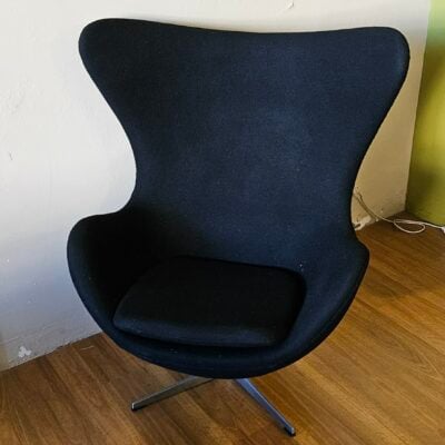 ARNE JACOBSEN STYLE RETRO EGG CHAIR