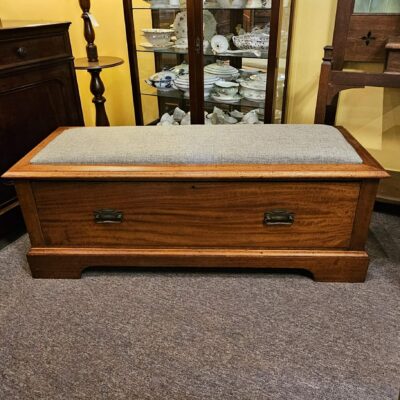 BEDROOM STOOL STORAGE BOX