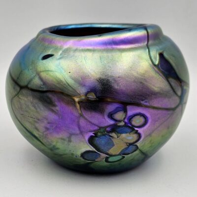 ART GLASS HAND BLOWN VASE COLIN HEANEY