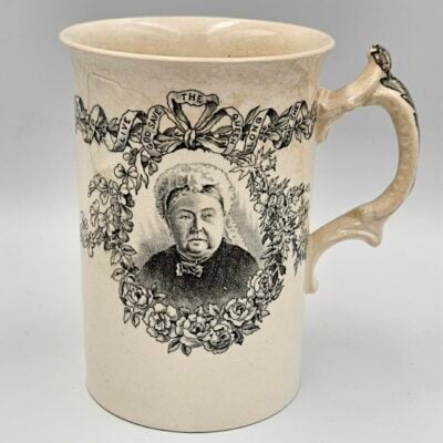 ROYAL DOULTON BURSLEM ROYALTY QUEEN VICTORIA 1937 - 1897 MUG