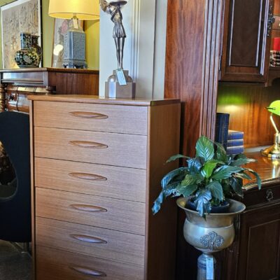 MID CENTURY MODERN RETRO CHEST OF DRAWERS
