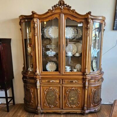 ITALIAN SIDEBOARD DISPLAY CABINET